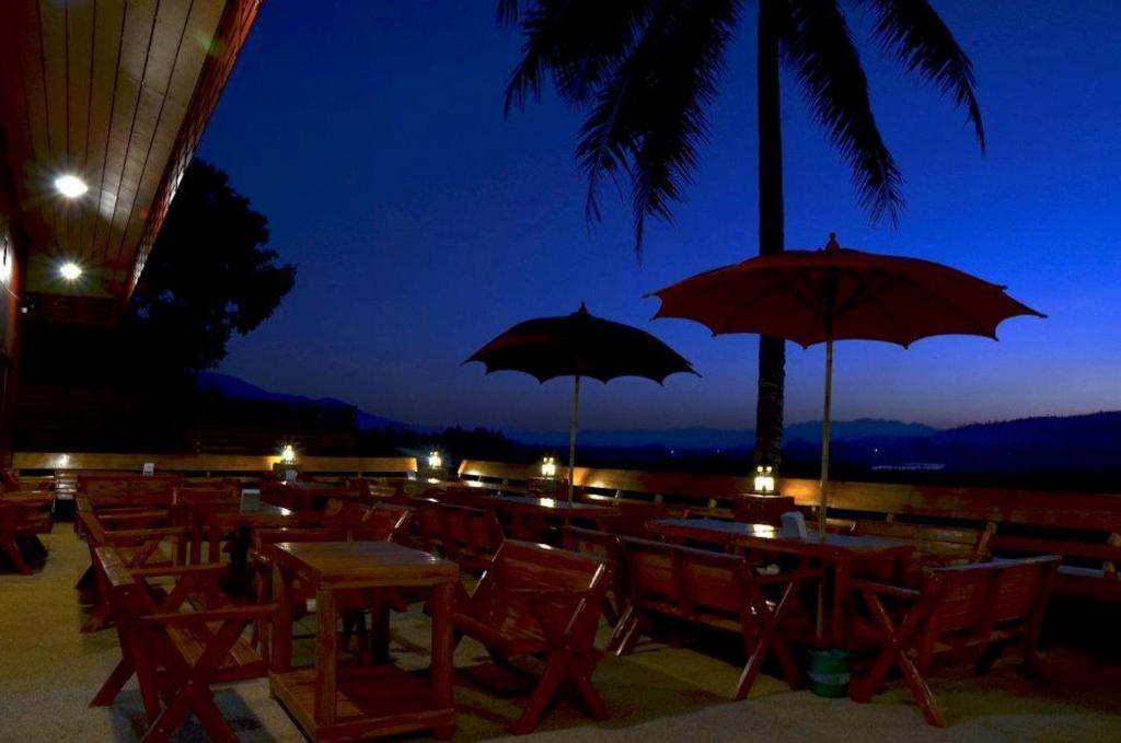 Tamarind Grand Resort Mae Sariang Dış mekan fotoğraf
